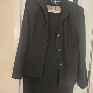 Sag Harbor Women’s Black Suit